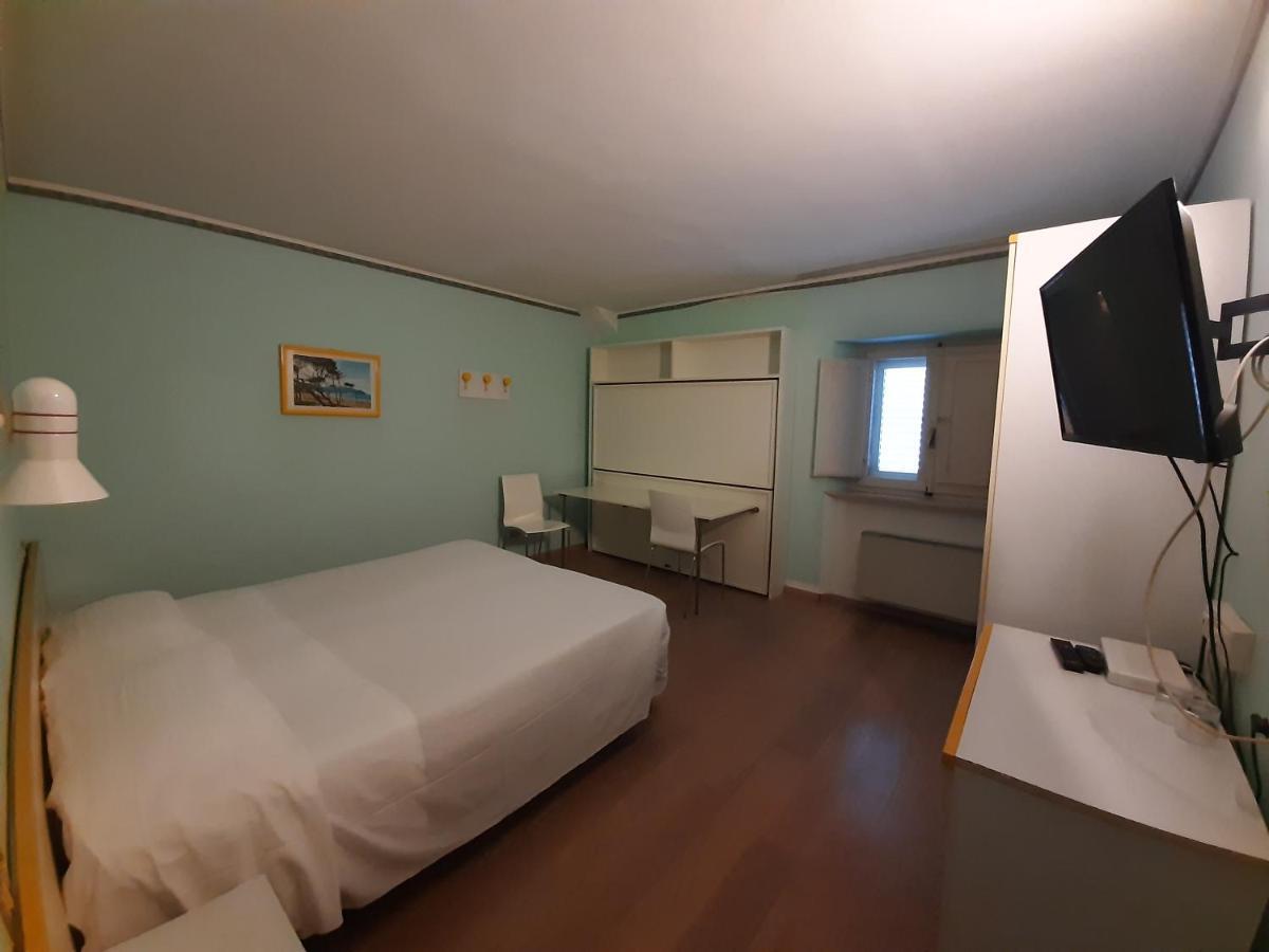 厄尔巴住宿加早餐旅馆 罗西尼亚诺－索尔瓦伊 外观 照片